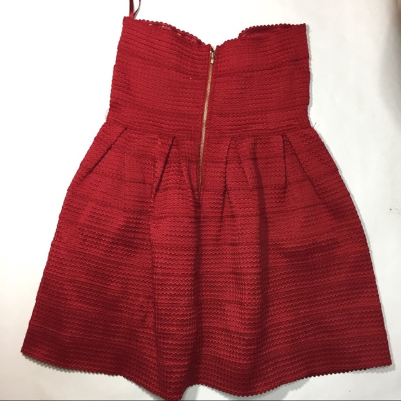 Sans Souci textured fit & flare mini dress - Picture 7 of 8